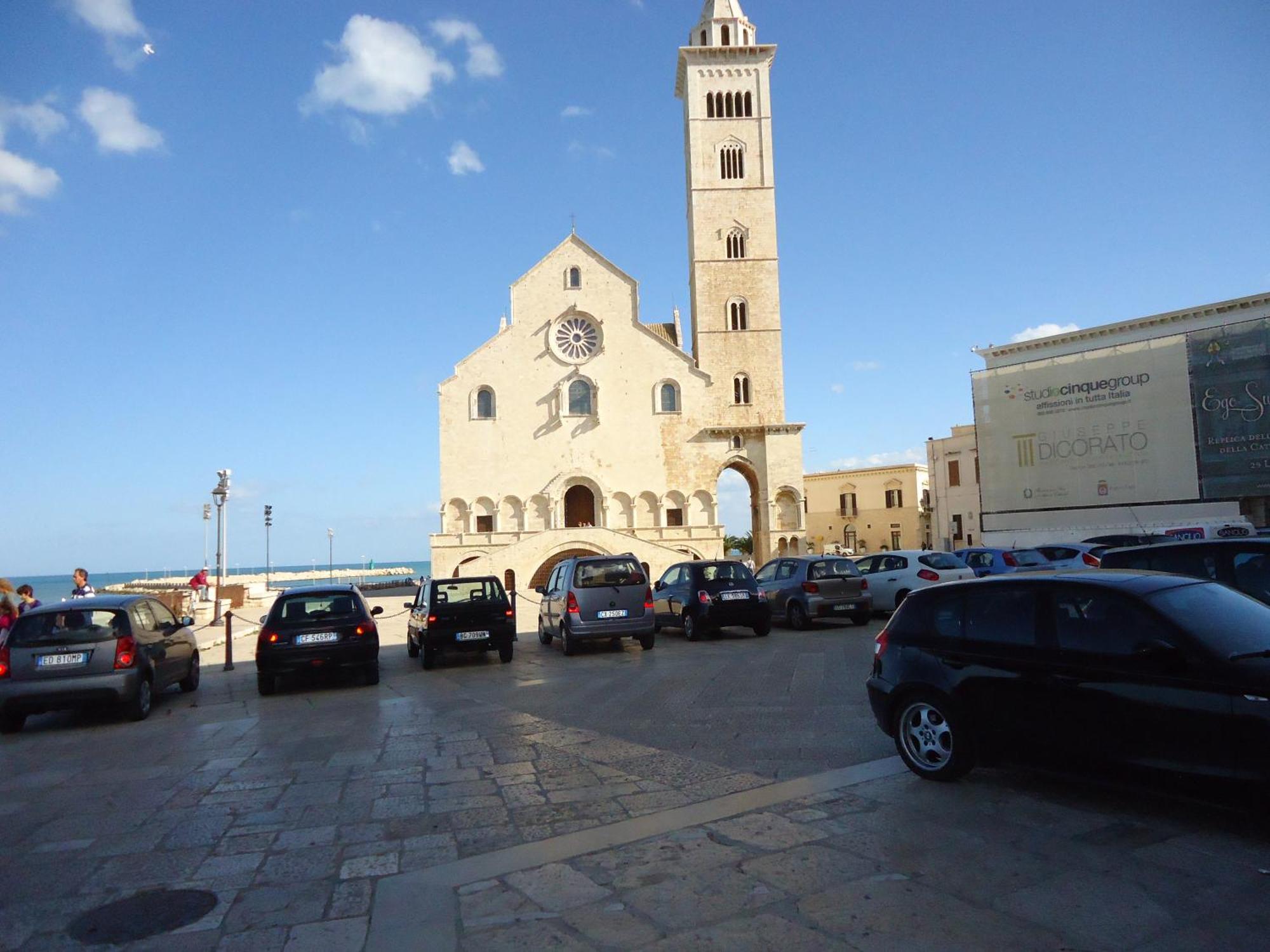 Hotel Riviera Trani Exterior foto